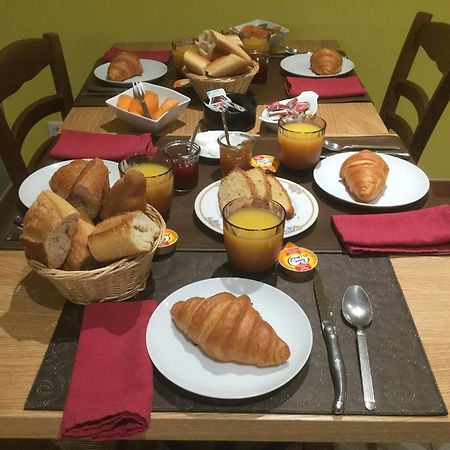 Chez Michel Bed & Breakfast Bedous Bagian luar foto